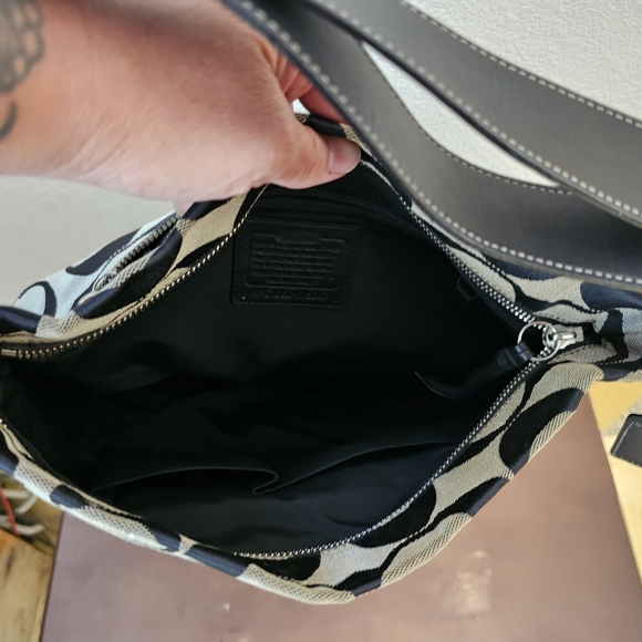 Coach Handbags - Vintage Coach Shoulder Bag.
